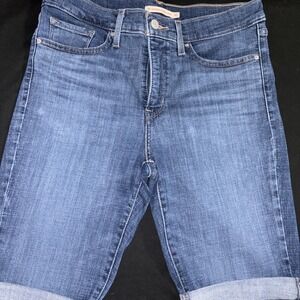 Levi's 311 Bermuda Women's 311 Shaping Skinny Capri Size 30 Blue Denim